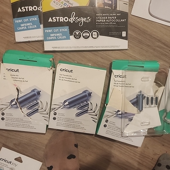 Circut bundle - Picture 4 of 4